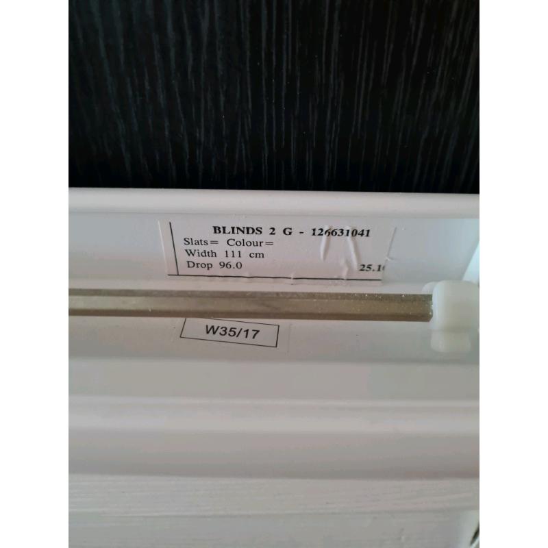 White venetian slats blinds
