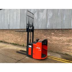 2013 Linde L12 electric stacker