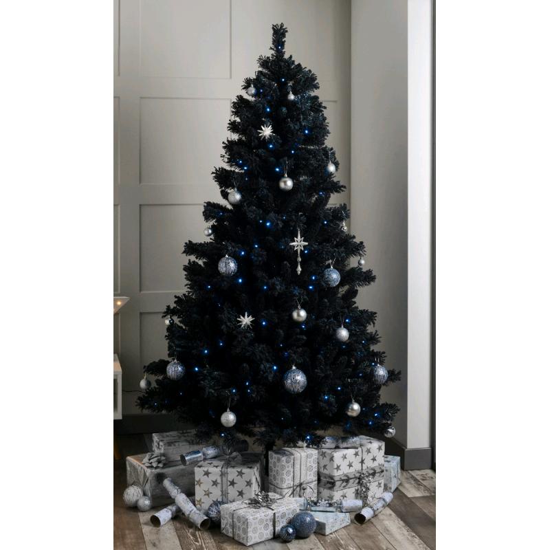 6ft Pre-Lit Black Xmas Xmas Tree 926 Tips Huge 400 White LED Lights