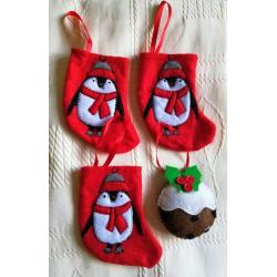 NEW 2 CHRISTMAS WREATH DECORATIONS MODERN Twig Star 3 Felt Penguin Stockings 1 Pudding 2 Xmas Hanger