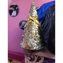Sequin tree decoration