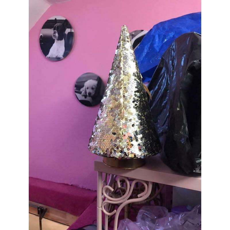 Sequin tree decoration