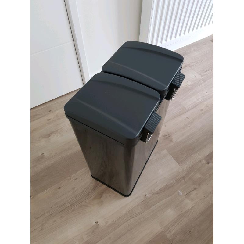 Almost New Double Kitchen Bin