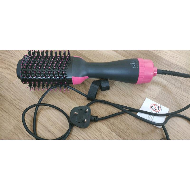 Hair dryer and style in one
