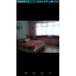 Bay window mattress with cushions covers