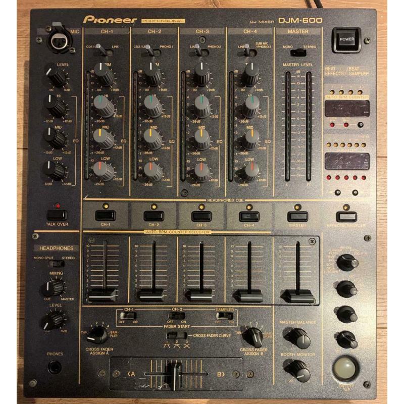 Pioneer DJM 600 DJM-600 DJM600 4 channel professional DJ MIXER