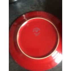 5 Solid and classy red plates + 1 small plate