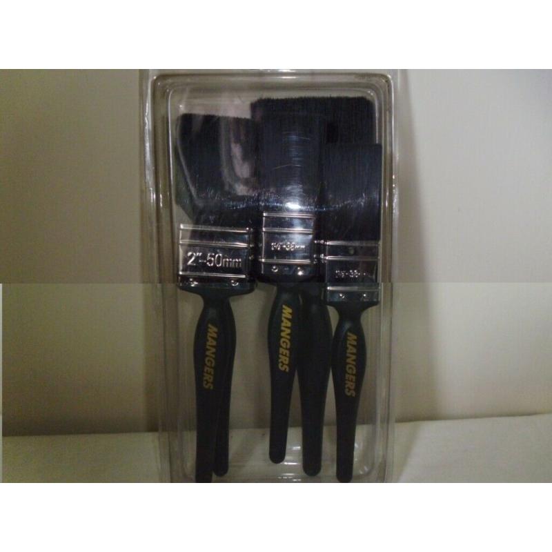 PACK OF 5 NEW PAINTBRUSHES BY MANGERS.