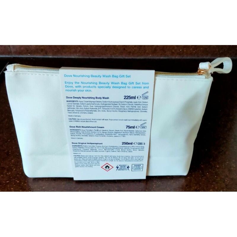 Dove Nourishing Beauty Wash Bag Gift Set