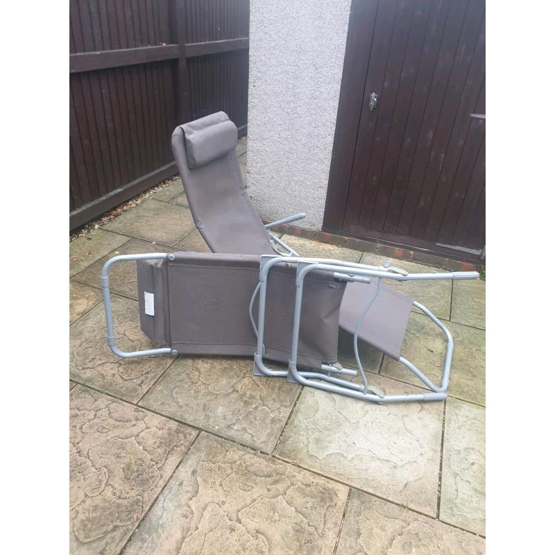 sun loungers
