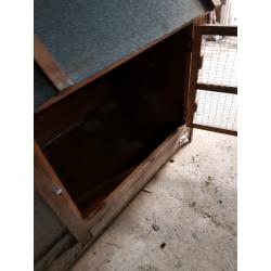 Large Hutch