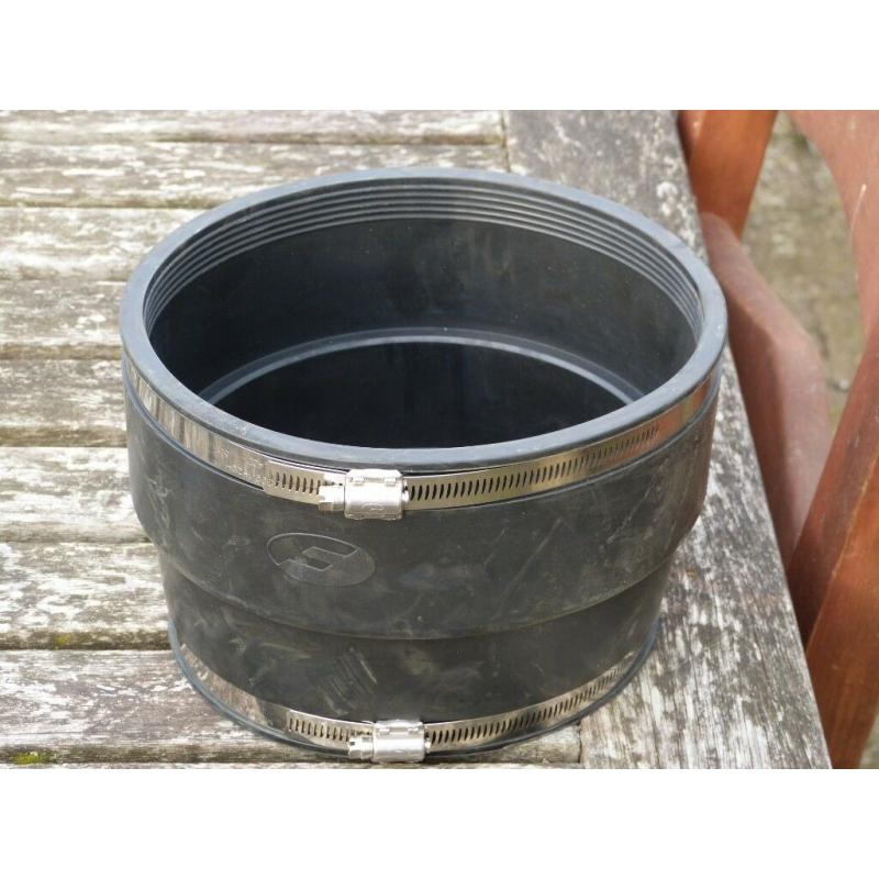 Flexseal Flexible UPVC - Clay Adaptor 180/200mm to 160/180mm