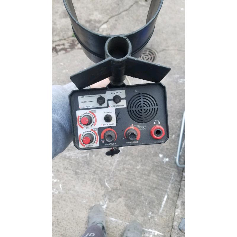 Minelab sovereign metal detector