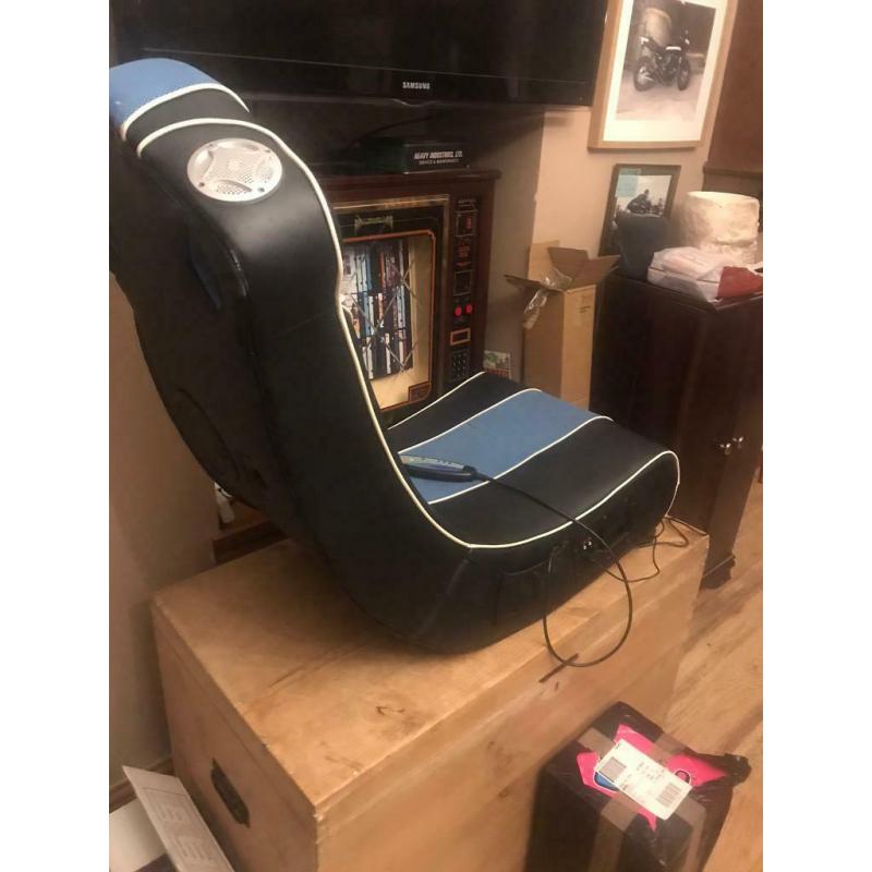 Rocker Gaming Chair with Multi Function Massage