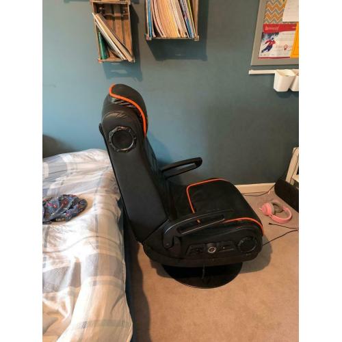 Gaming chair