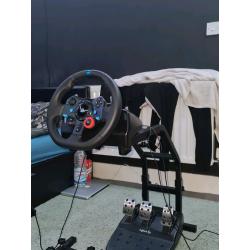 Logitech G29 wheel and pedal with shifter and stand