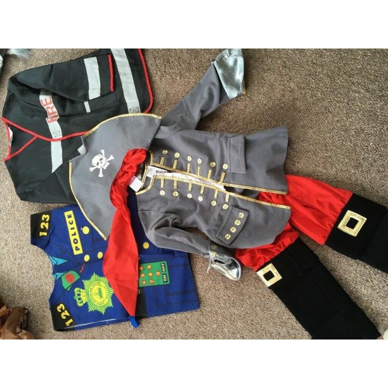 16 dressing up outfits