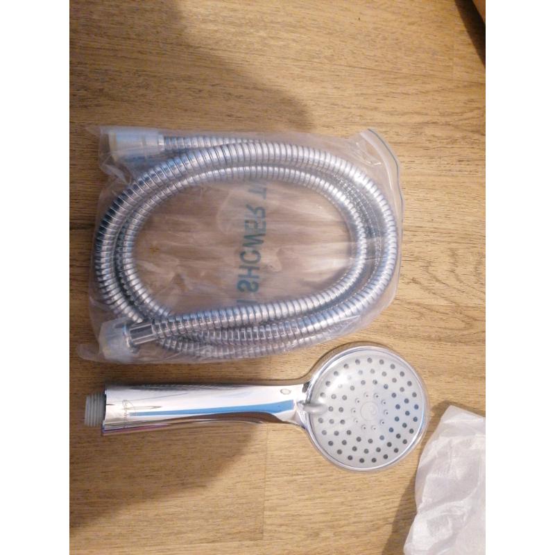 High power and low pressure shower head