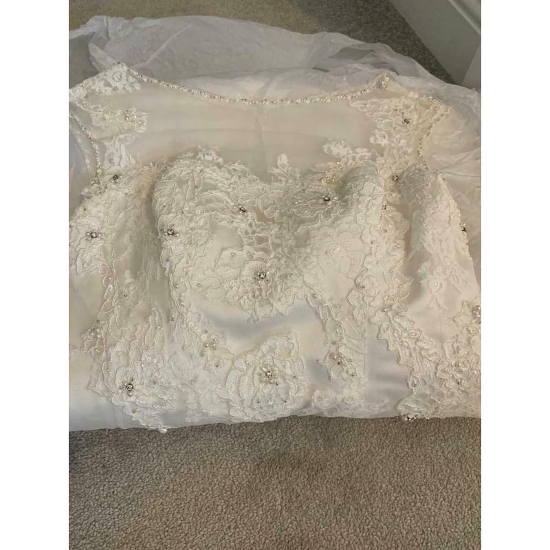 Wedding dress for sale