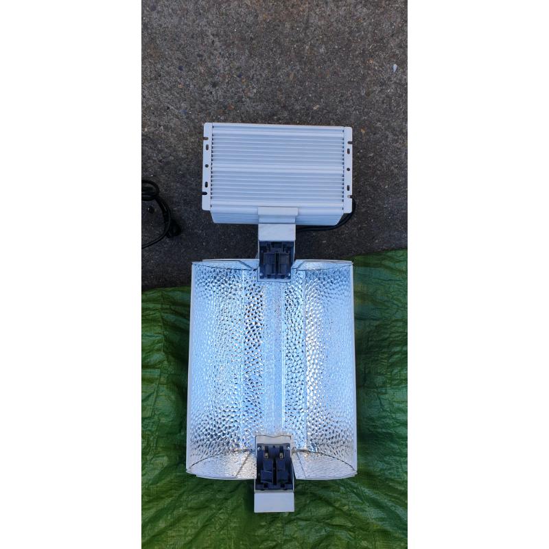 Hydroponics 1000w DE Full Fixture with Adjustable Reflector