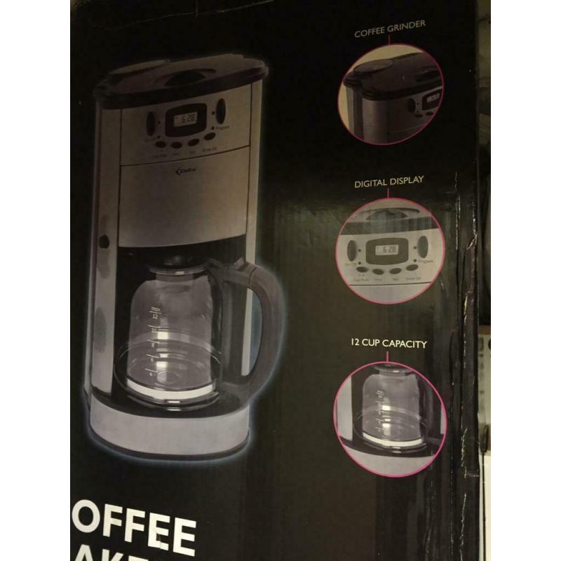 Coffee Maker with Grinder