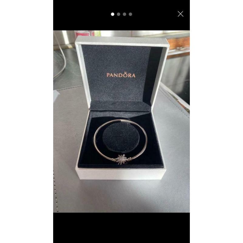 Pandora firework/snowflake bangle