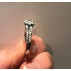 18ct White Gold Diamond Cluster Ring