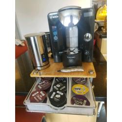 Bosh Tassimo with Brita Filter with extras (Stand and draw to store