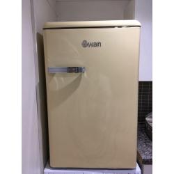 Fridge (Retro)