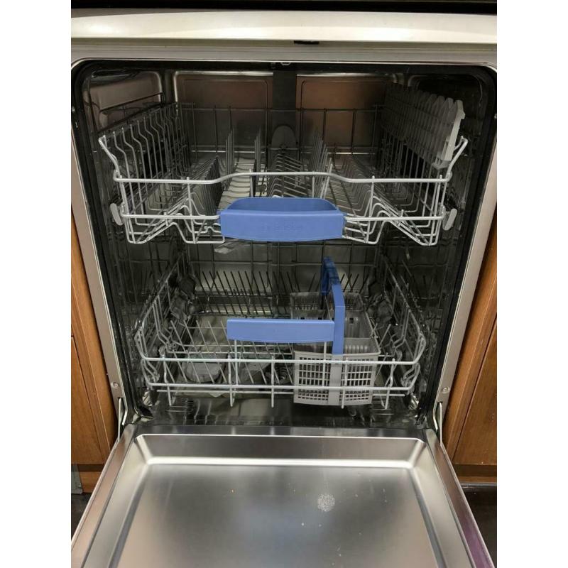 BOSCH FULL SIZE STAINLESS DISHWASHER
