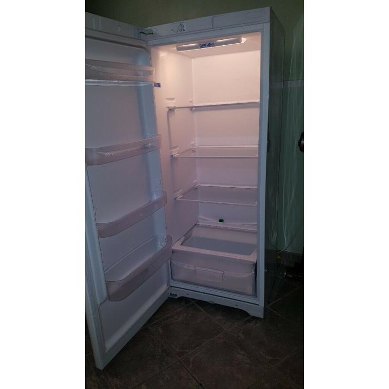 Indesit full height fridge - excellent condition - cleaned and sanitised