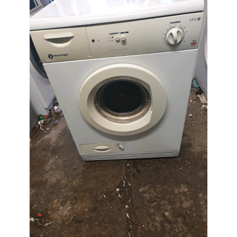 WHITE KNIGHT CONDENSER TUMBLE DRYER (7KG)