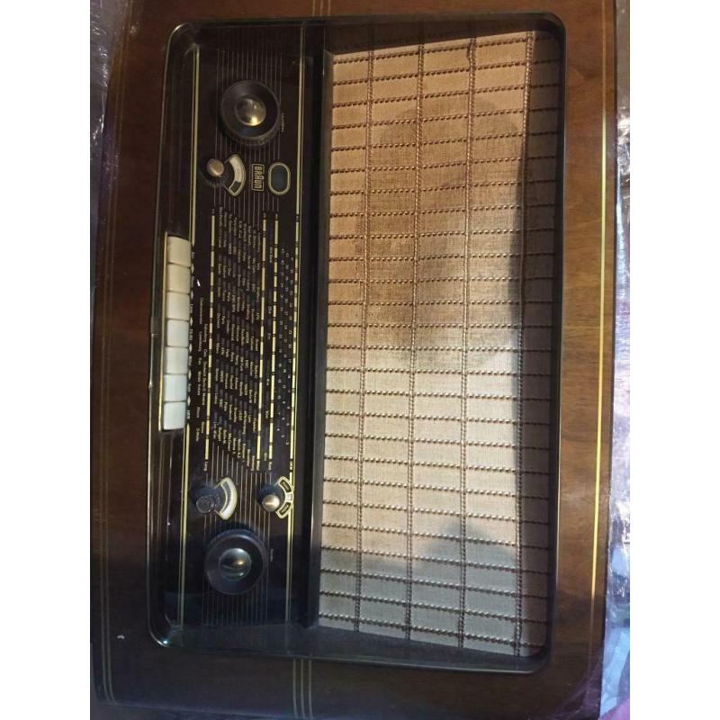Braun Vintage Radio - good condition