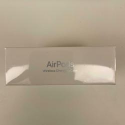 Apple Airpod 2nd Generation with Wireless Charging Case