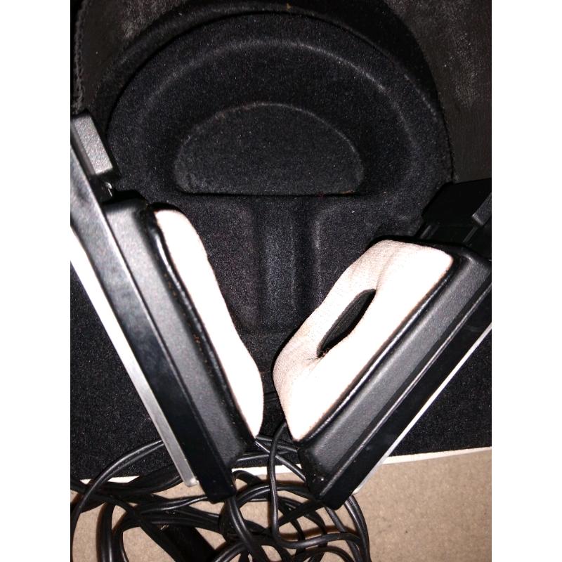 Bang and Olufsen U70 Stereo Headphone