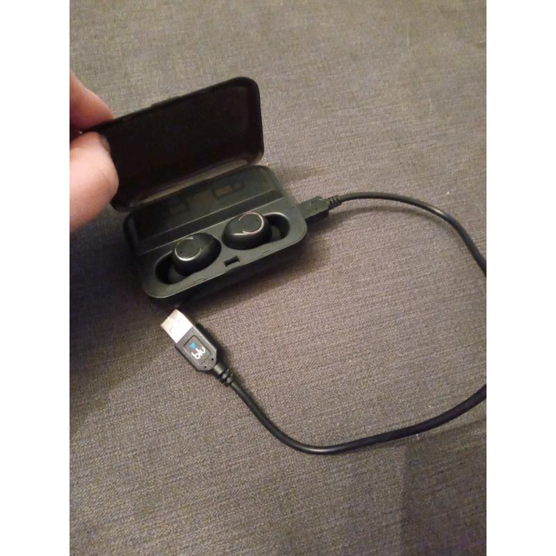 Earbuds new