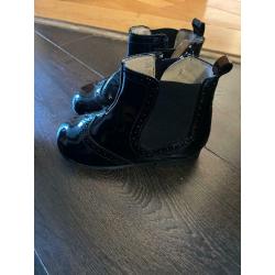 Black Spanish boots size 24
