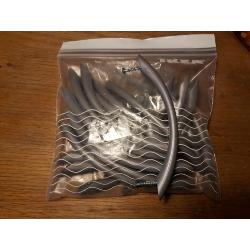 Silver/grey Plastic Cabinet/Drawer Handles x 20 with screws