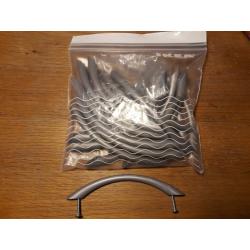 Silver/grey Plastic Cabinet/Drawer Handles x 20 with screws