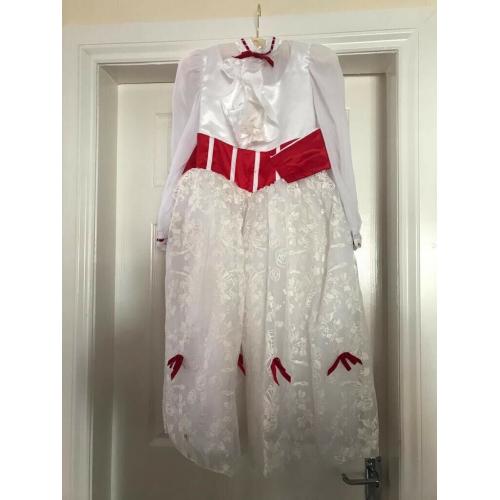 Mary poplins Disney costume 9/10