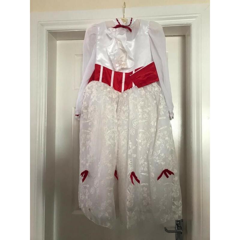 Mary poplins Disney costume 9/10