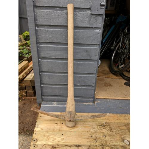 PIC AXE SHAFT