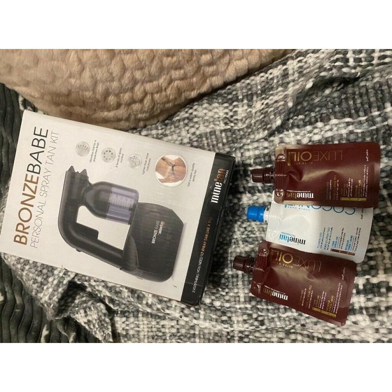 Spray tan machine & tent