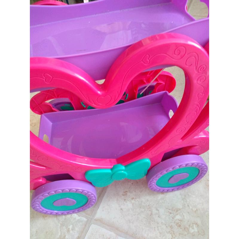 Drinks / food trolley toy