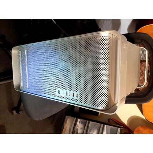 Powermac G5. 16gb Ram. 500Gb Hard Drive. 2.66 quad core. Lots of software