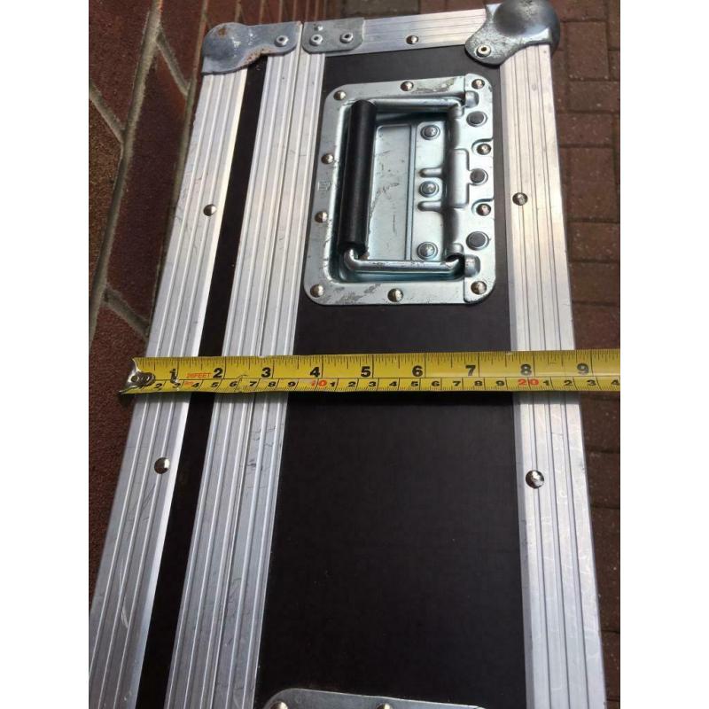 Heavy duty flight case