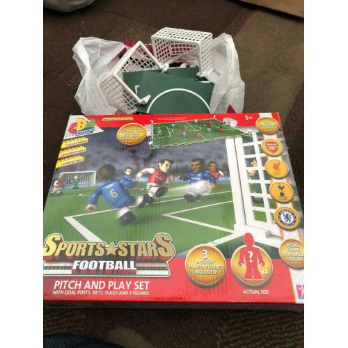 Sport star pitch and play.