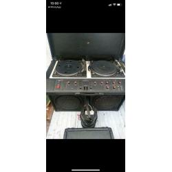 DJ equipment old but still works