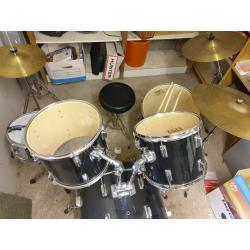 Drum Kit - Ideal Beginner Kit for Xmas