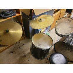 Drum Kit - Ideal Beginner Kit for Xmas